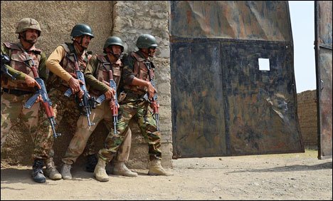 کرفیو کے دوران شمالی وزیرستان میں آپریشن ضرب عضب جاری