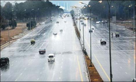 بالائی علاقوں میں پری مون سون بارشوں سےموسم خوشگوار