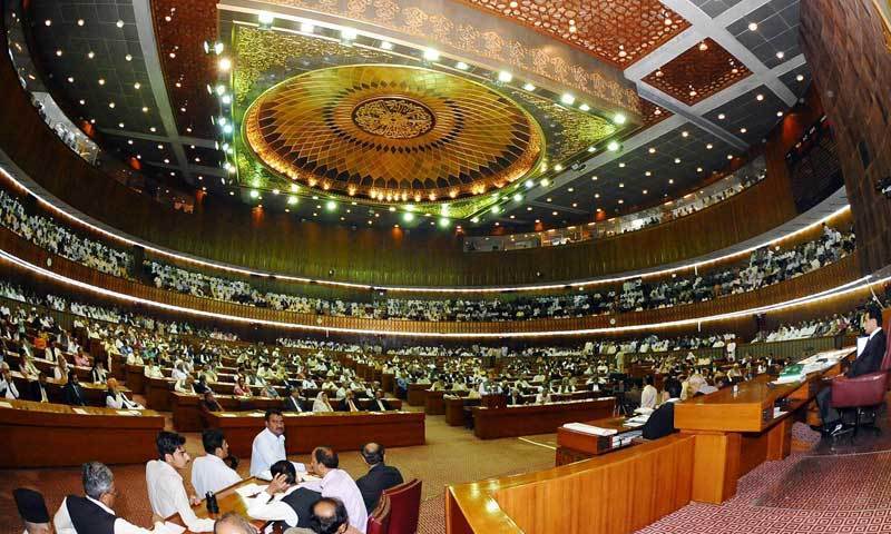 سینیٹ سے پانچ بلوں کی متفقہ طور پر منظوری