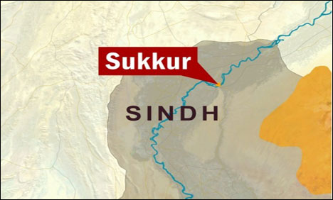 سکھر: پیٹرول پمپ کے ایک حصے میں آگ لگ گئی