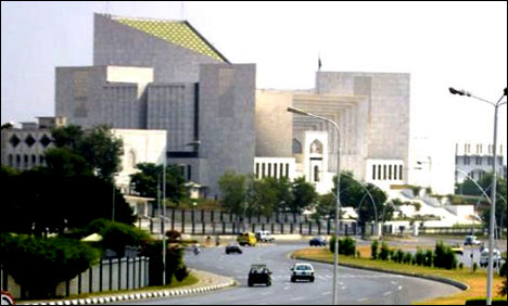 سپریم کورٹ میں عدلیہ مخالف بینرز سے متعلق کیس کی سماعت