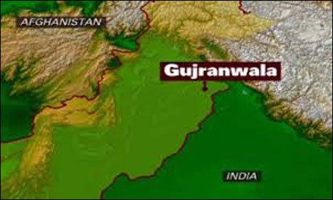 جمہوری نظام کی حفاظت کیلئے ملک کی حقیقی سیاسی قوتوں کو ایک پلیٹ فارم پر متحد ہونا چاہئے، بابر مہر