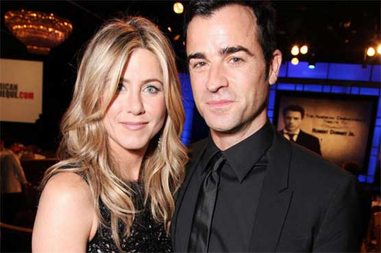 امریکی فنکار جینیفر آنسٹن اور جسٹن تھیروکس 26 جولائی کو شادی کریں گے