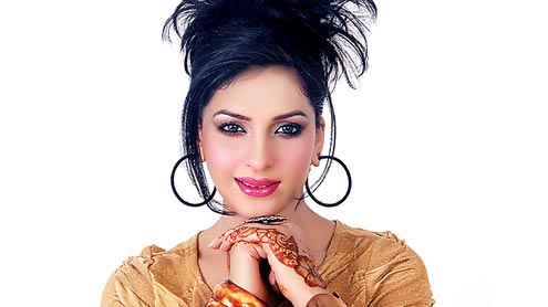 نیکی کے کاموں میں نمائش پریقین نہیں رکھتی، ماہ نور