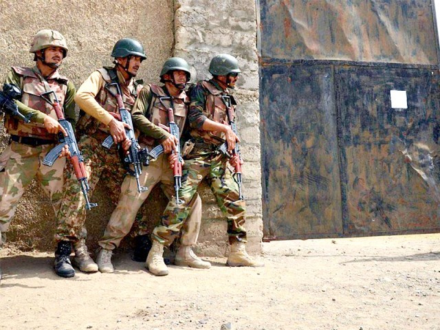 آپریشن ضرب عضب، زمینی کارروائی تیز، دہشت گردوں کے اہم تربیتی مراکز زد میں