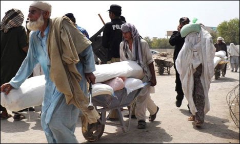 شمالی وزیرستان کے متاثرین میں راشن کی فراہمی