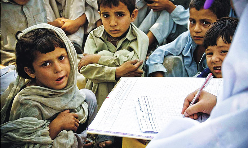 وزیر اعظم نواز شریف کو آئی ڈی پیز سے متعلق رپورٹ پیش