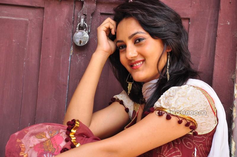 ڈائریکٹرز  نئے اداکاروں  کی مجبوری  سے  فائدہ  اٹھاتے  ہیں، ترپتی