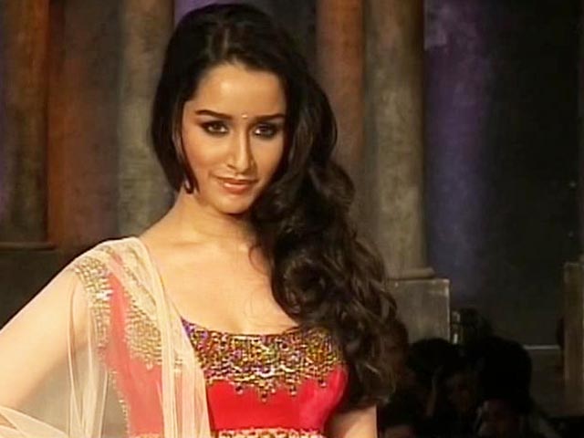 پاپا کے خوف سے میری سہیلیاں گھر آنے سے ڈرتی تھیں : شردھا کپور