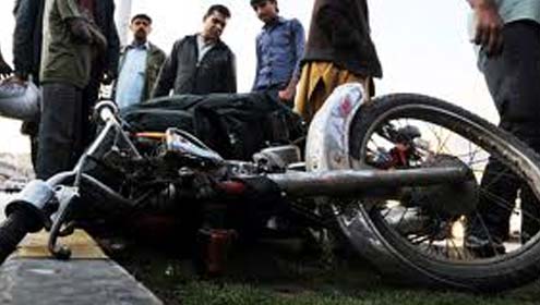 حافظ قرآن موٹر سائیکل سوار ٹرک سے ٹکرا کر ہلاک