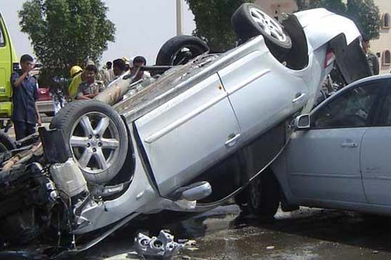 سعودی عرب : سڑک حادثات میں ایک ہی خاندان کے گیارہ سمیت اٹھارہ افراد ہلاک