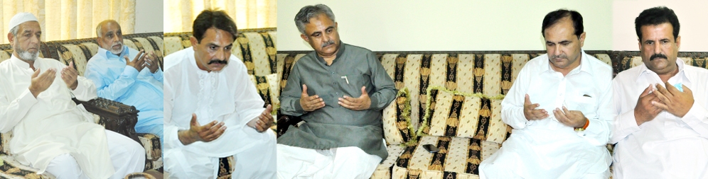 بھمبر: وزیر تعمیرات عامہ چوہدری پرویز اشرف چوہدری  طارق فاروق کی والدہ کی وفات پر فاتحہ خوانی