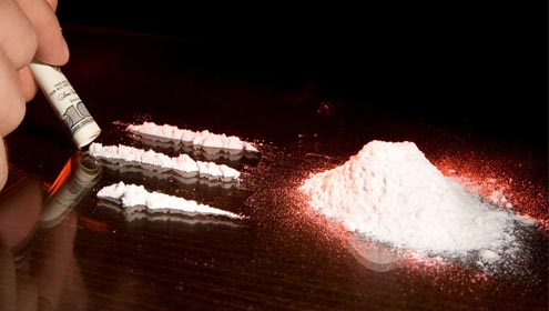 متعدد نواحی علاقے منشیات فروشوں کی جنت بن گئے , پولیس محو خواب