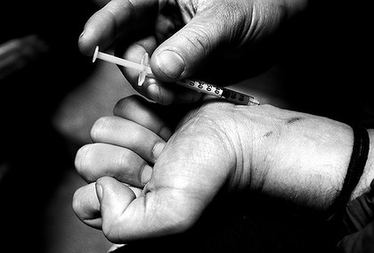 ریڑھی گوٹھ منشیات کا گڑھ بن گیا بچے اور خواتین بھی نشے میں مبتلا