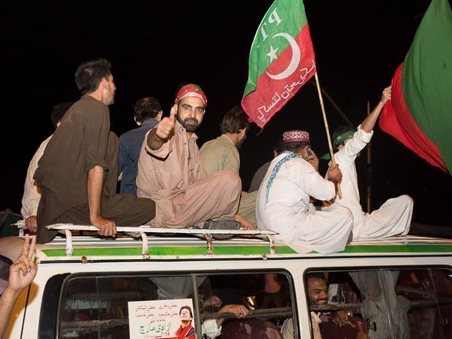 وفاق نے آزادی اور انقلاب مارچ کی صورتحال سے نمٹنے کی حکمت عملی بنا لی