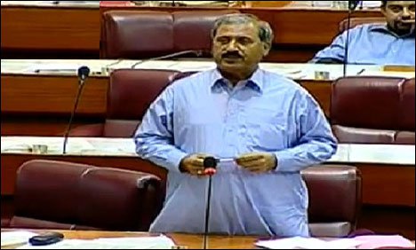 عمران خان نے استعفے طلب کر لیئے،  حامدالحق کادعویٰ