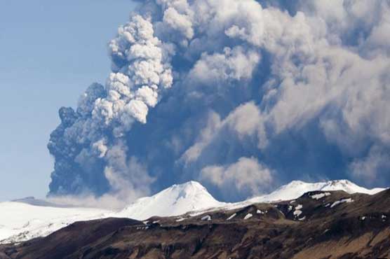 آئس لینڈ میں آتش فشاں پھٹنے پر ریڈ الرٹ جاری