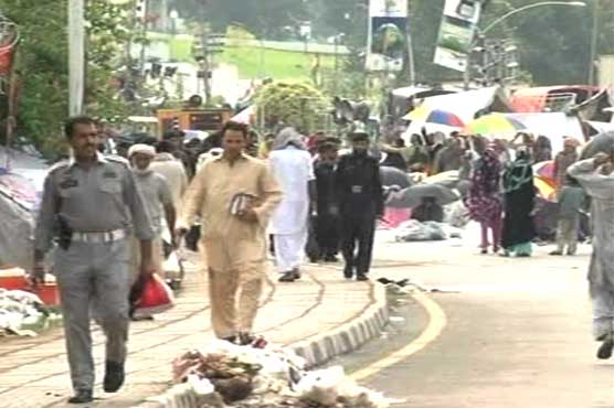 تحریری حکم نامہ ملنے کے باوجود دھرنے کے شرکا کا شاہراہ دستور خالی کرنے سے انکار