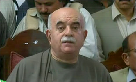 محمود خان اچکزئی کا جمہوریت کے دفاع کیلئے ملک گیر مظاہروں کا اعلان