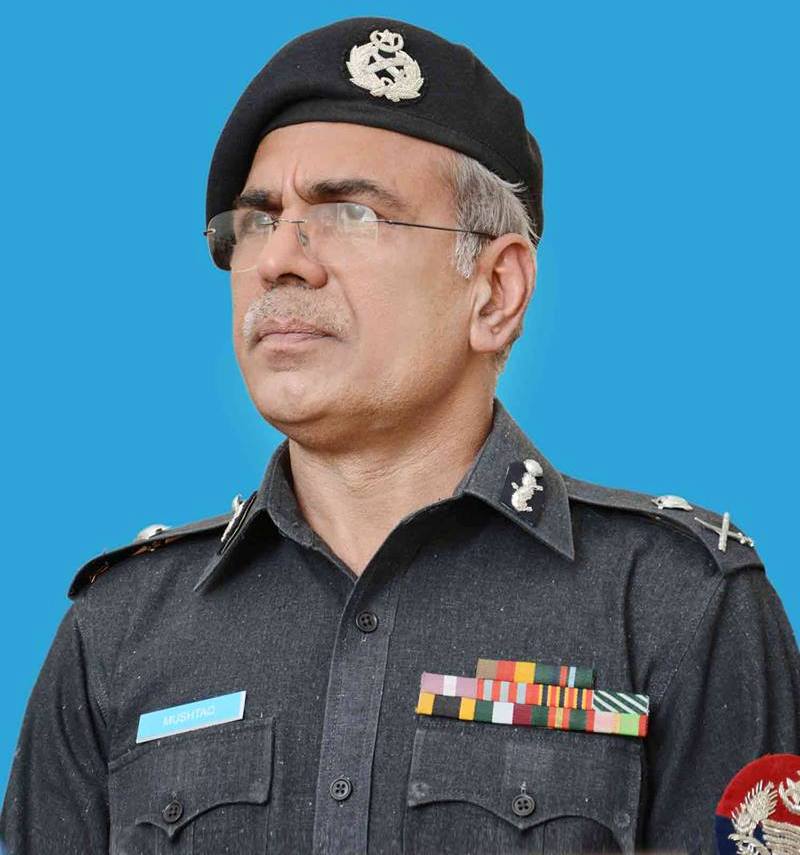 صوبے کی سڑکوں پر رکھے تمام کنٹینرز ہٹا دیئے جائیں،  آئی جی پنجاب کی ہدایت