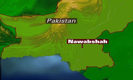 نواب شاہ: مسافر بس الٹنے سے 3 افراد جا ںبحق، 10 زخمی