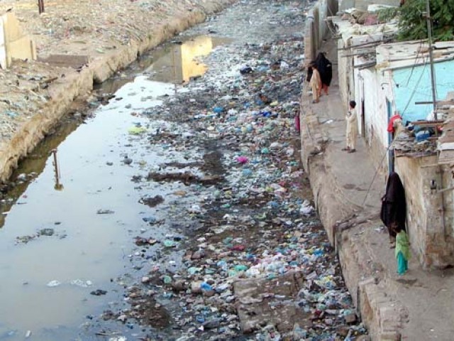 بارش کے بعد گندگی اور تعفن سے وبائی امراض پھیلنے لگے