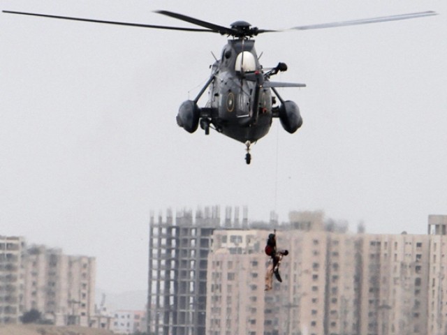 کراچی:  ڈوبنے والے مزید 7 افراد کی نعشیں نکال لی گئیں، ملنے والی لاشوں کی تعداد 33 ہو گئی