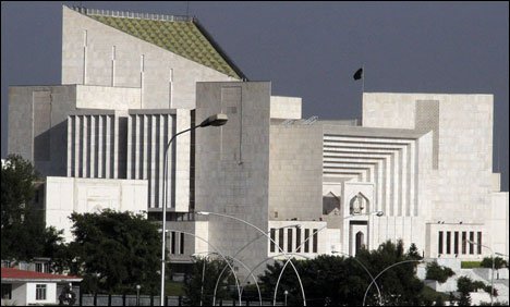 ممکنہ ماورائے آئین اقدام روکنے کیلئے درخواست کی سماعت آج پھر ہوگی