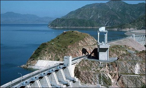 تربیلا ڈیم بھر گیا، منگلا میں پانی انتہائی سطح سے 9 فٹ نیچے
