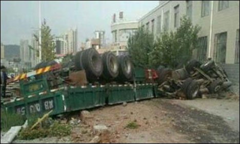 چین: ٹرک کا خوفناک حادثہ، 8 افراد ہلاک، 6 زخمی