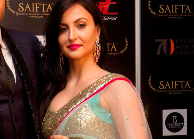 ماڈل ایلی اورام مشہور کامیڈین کپل شرما کے مقابل فلم میں ہیروئن آئیں گی