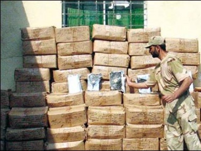 سپر ہائی وے پر ہائی روف سے 12 کروڑ روپے کی حشیش برآمد، 2 اسمگلر گرفتار