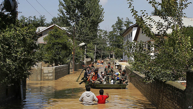 کشمیر میں سیلاب کی قبل از وقت تنبیہ کا نظام نہیں
