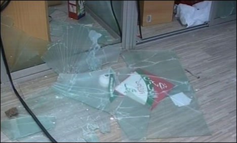 کراچی: ایم کیو ایم کے دفتر پر رینجرز کا چھاپہ، کئی افراد گرفتار