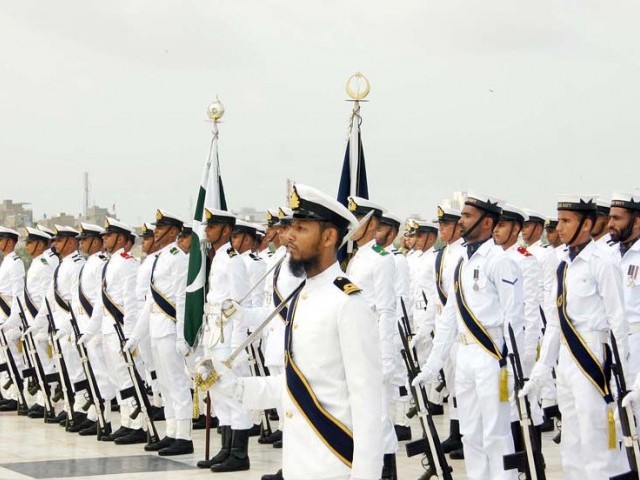 پاک بحریہ کے نئے سربراہ کی تقرری کیلئے سمری وزیراعظم کو ارسال