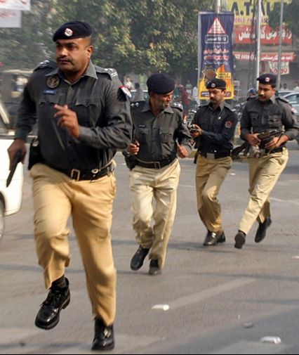 ٹھٹھہ : گجو کے قریب ڈاکوؤں سے مقابلے میں پولیس اہلکار جاں بحق