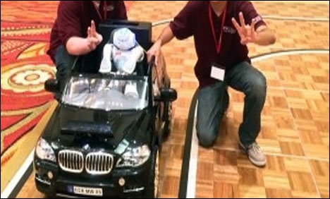 امریکی کمپنی نے گاڑی چلانے والا روبوٹ تیار کرلیا