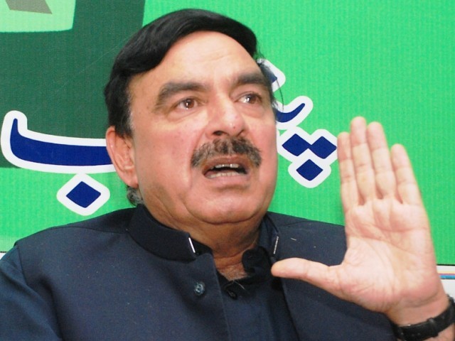عمران خان نے جمہوریت ڈی ریل کرنے کی بات نہیں کی: شیخ رشید