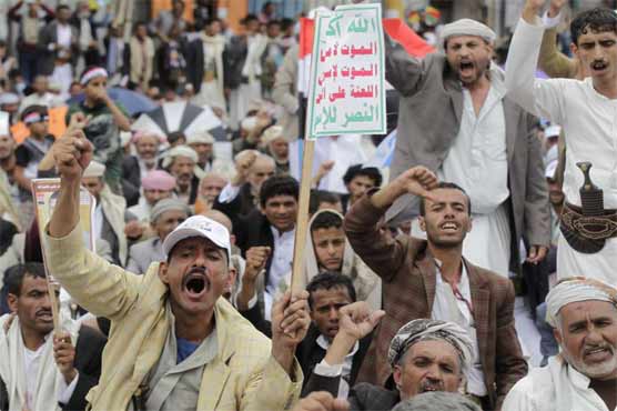 یمن کے صدر نے شدید دباو میں کابینہ تحلیل کردی