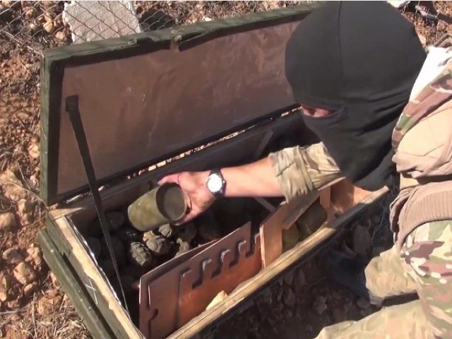 شام میں کردوں کی مدد کے لئے گرایا گیا امریکی اسلحہ داعش کے ہاتھ لگ گیا