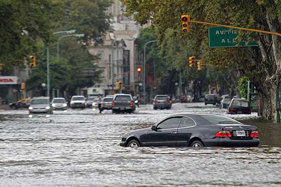 ارجنٹینا میں شدید بارشوں کے باعث نظام زندگی مفلوج