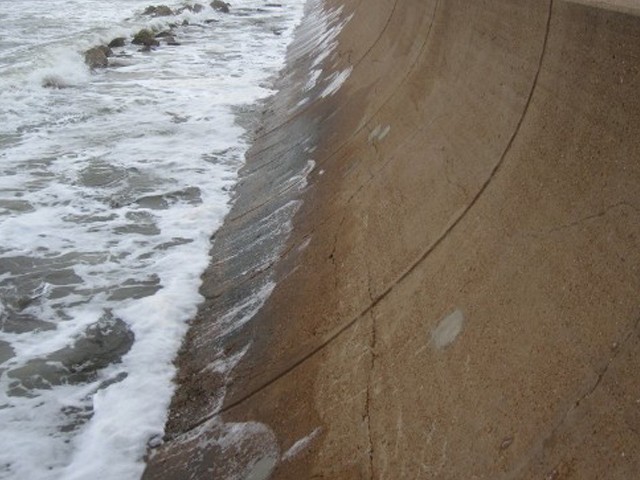 انڈونیشیا کا دارالحکومت کو سیلاب سے بچانے کیلئے ساحلی پٹی کیساتھ دیوار کی تعمیر کا منصوبہ