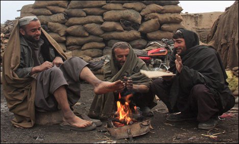 ملک کے بالائی علاقے سرد ہواوٴں کی لپیٹ میں ہیں