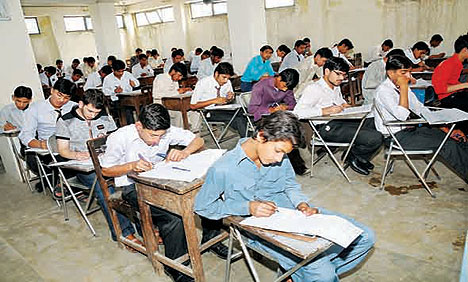 نجی تعلیمی اداروں کے لیے پانچویں اور آٹھویں کے بورڈ امتحان کی پابندی ختم