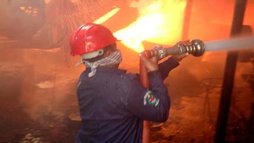 نجی بینک، کمپنی کے دفاتر اور بنگلے میں آتشزدگی