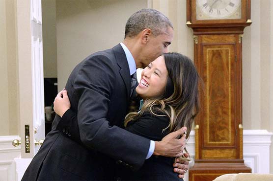 ایبولا سے شفایاب ہونے والی نرس کی صدر اوباما سے ملاقات