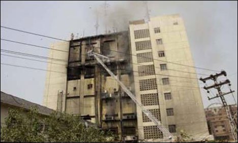 پی ٹی سی ایل آتشزدگی: 5 روز بعد بھی فون لائنزبحال نہ ہو سکیں