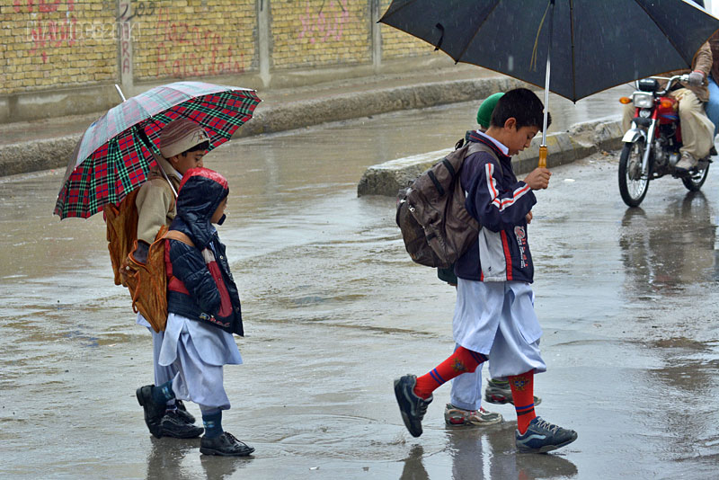 ٹھنڈی ہواؤں اور بارش سے موسم سرما کا باقاعدہ آغاز ہو گیا