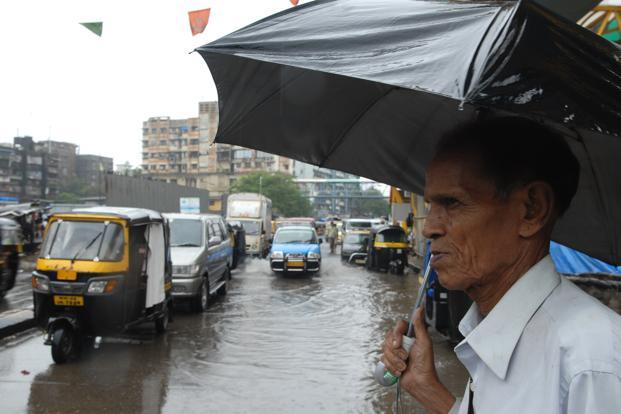 گجرات میں بارش اور ٹھنڈی ہوائیں چلنے کے بعد ایک بار پھر موسم خوشگوار