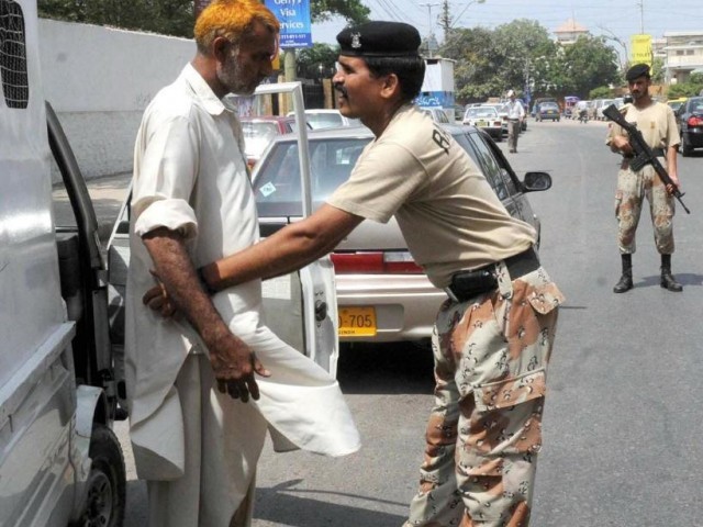 ڈی جی رینجرز کی محرم کے دوران اسلحہ لے کر چلنےوالوں کیخلاف سخت کارروائی کی ہدایت